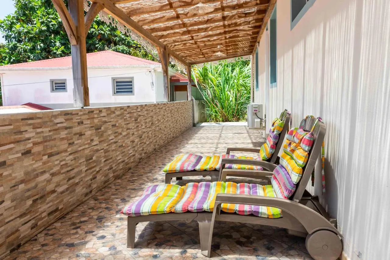 Bel Appartement T3 - Hauteurs De Sainte Marie Sainte-Marie